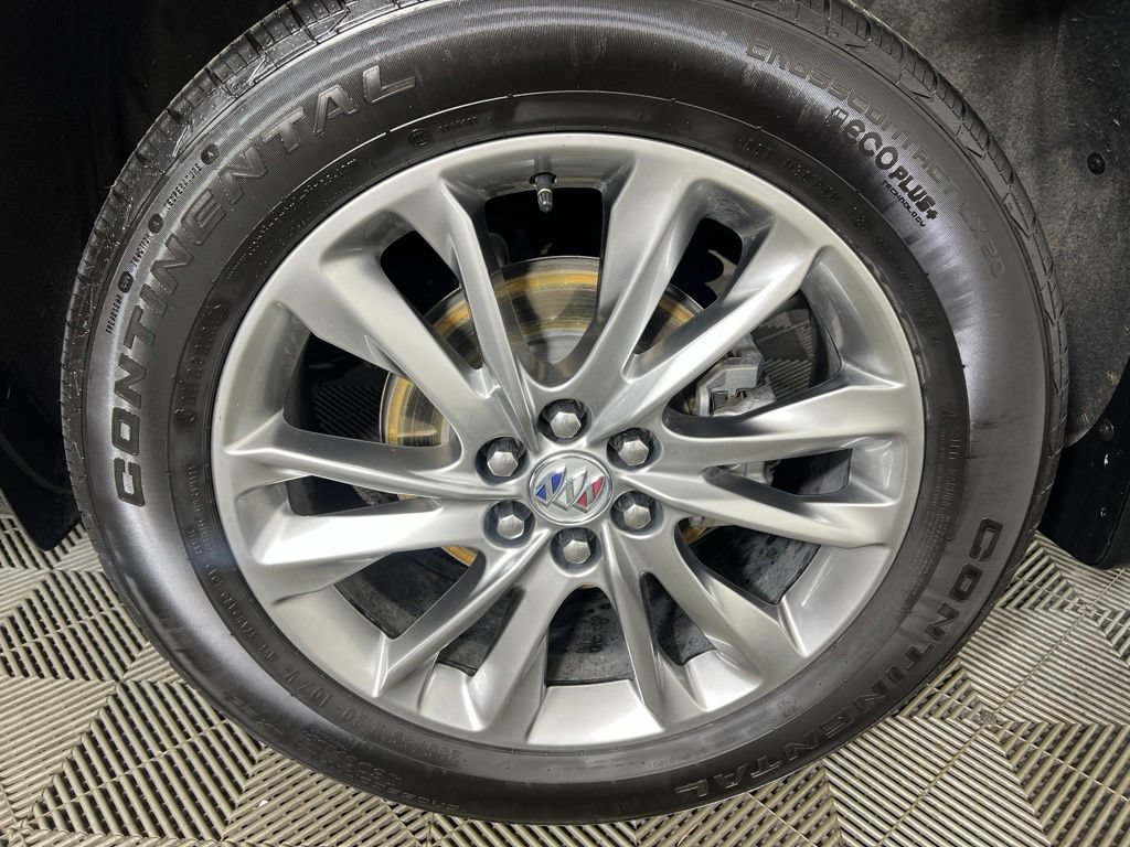 Used 2023 Ebony Twilight Buick Avenir image 33