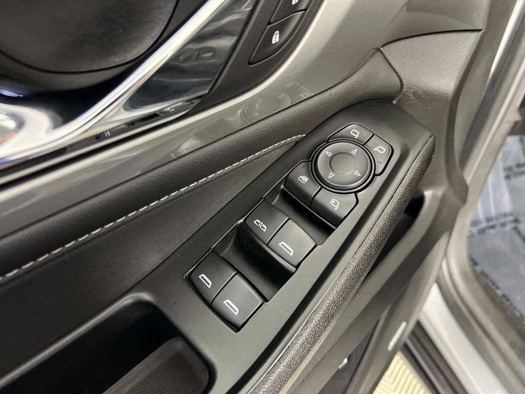 Used 2023 Sterling Gray Chevrolet LT Leather image 17