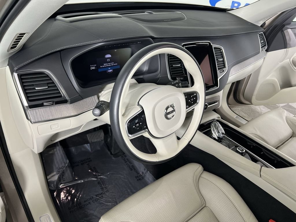 Used 2023 Bright Dusk Volvo B6 AWD Ultimate 6-Seater image 11