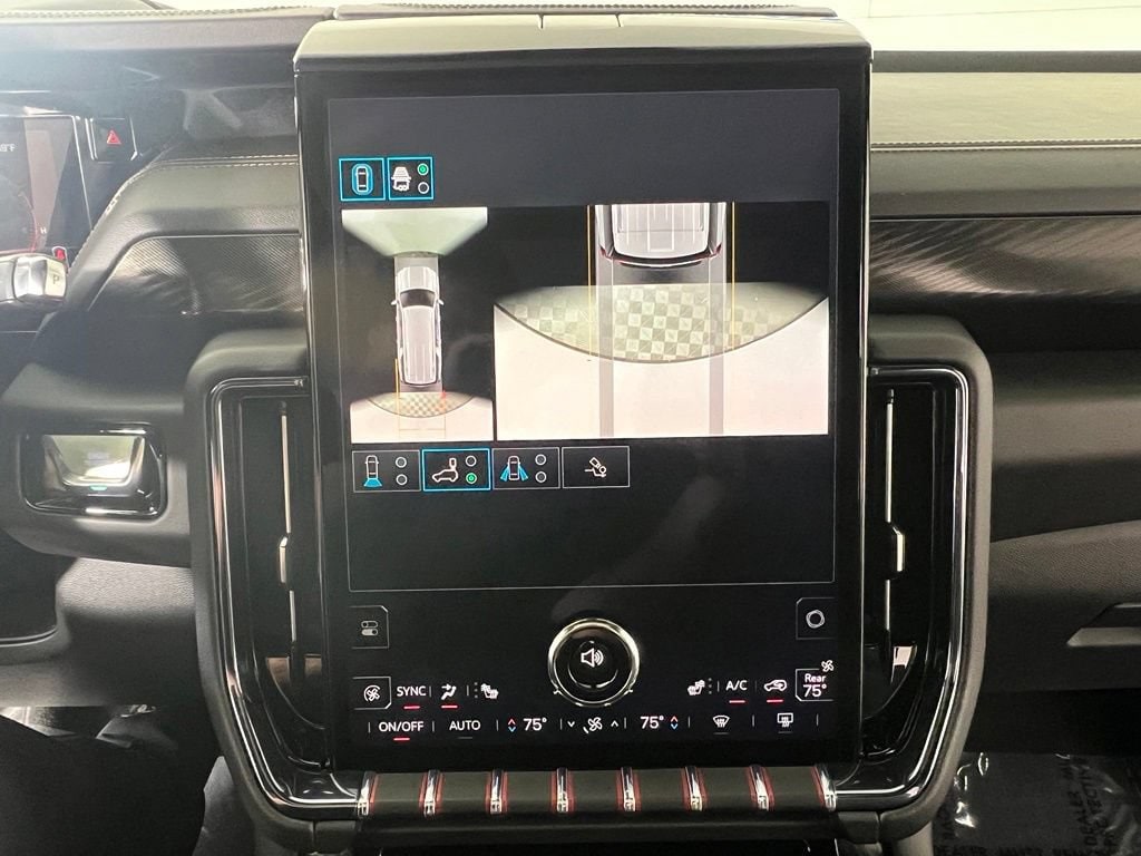 Used 2025 Titanium Rush GMC AT4 image 32