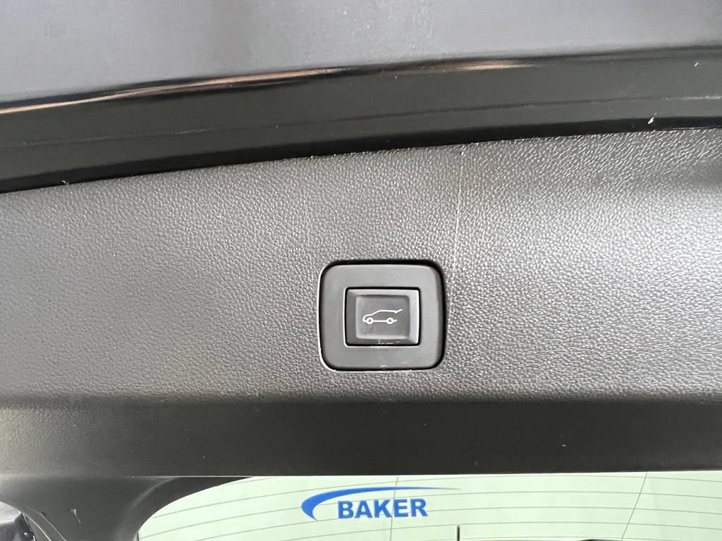 Used 2025 Ebony Twilight Buick Sport Touring image 15