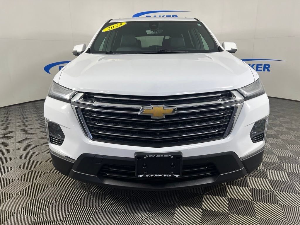Used 2023 Summit White Chevrolet LT Leather image 9