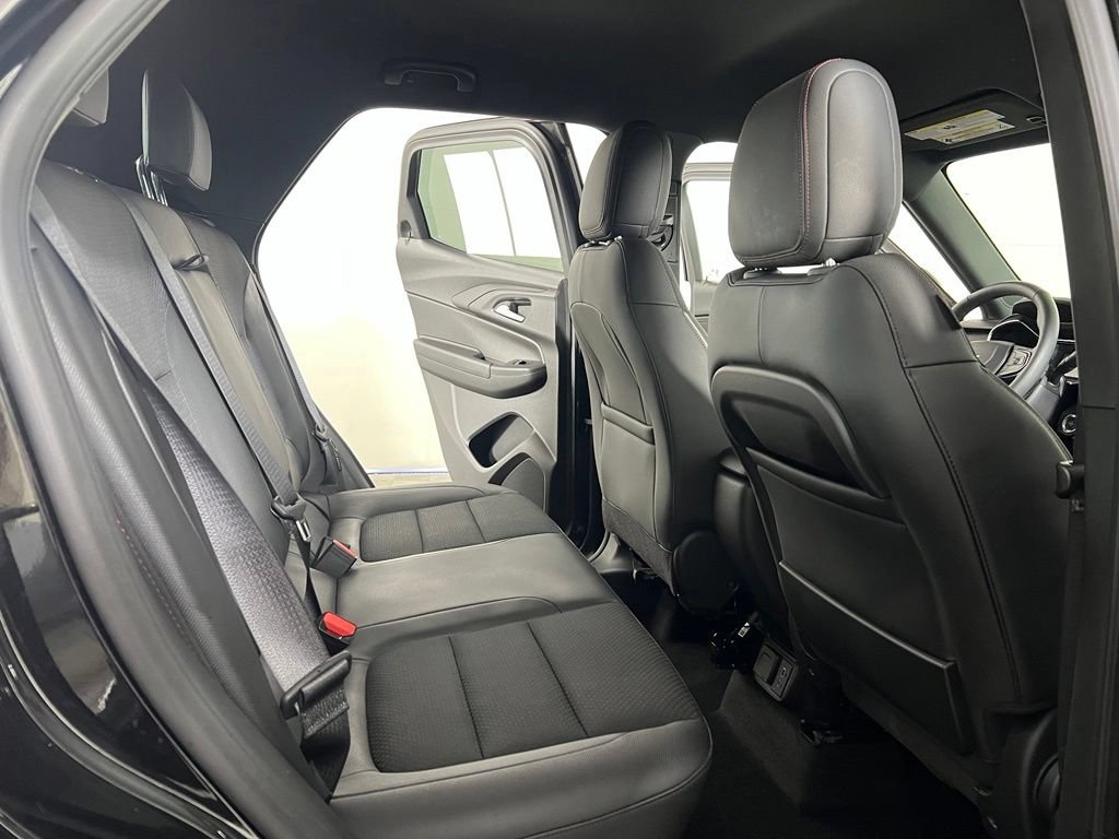 Used 2023 Mosaic Black Chevrolet RS image 12
