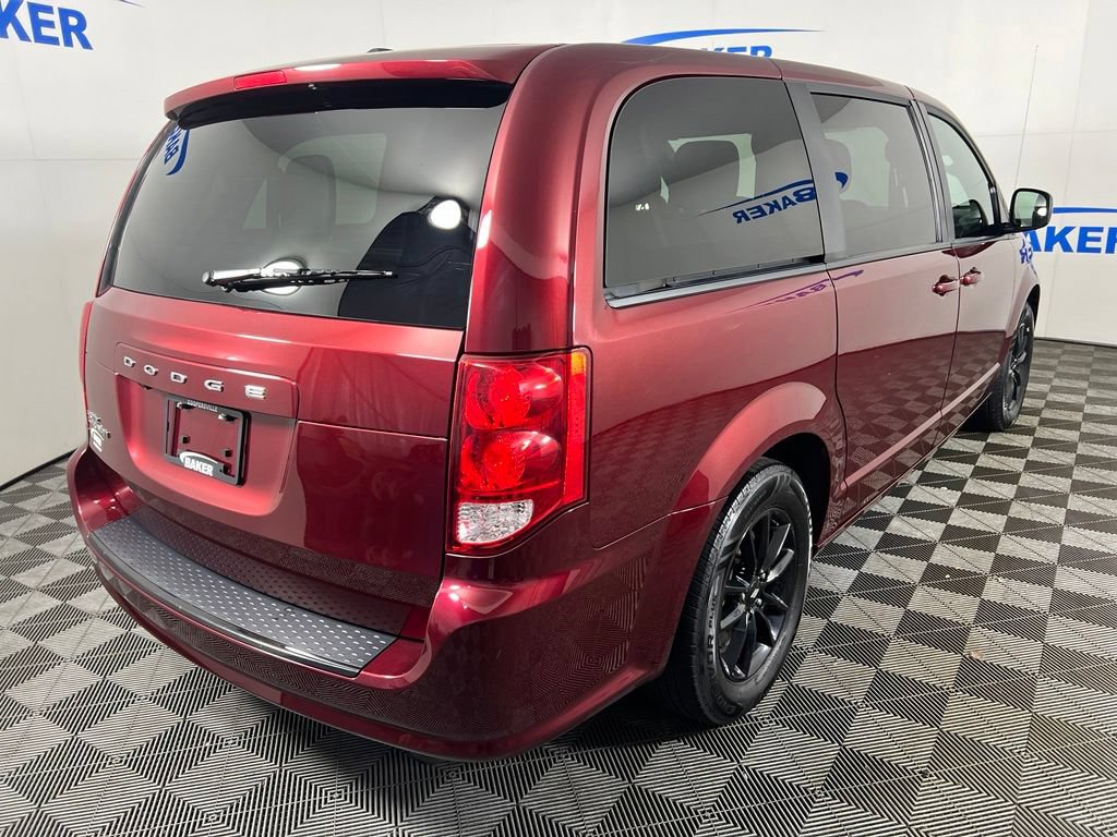Used 2020 Octane Red Pearlcoat Dodge SXT image 6