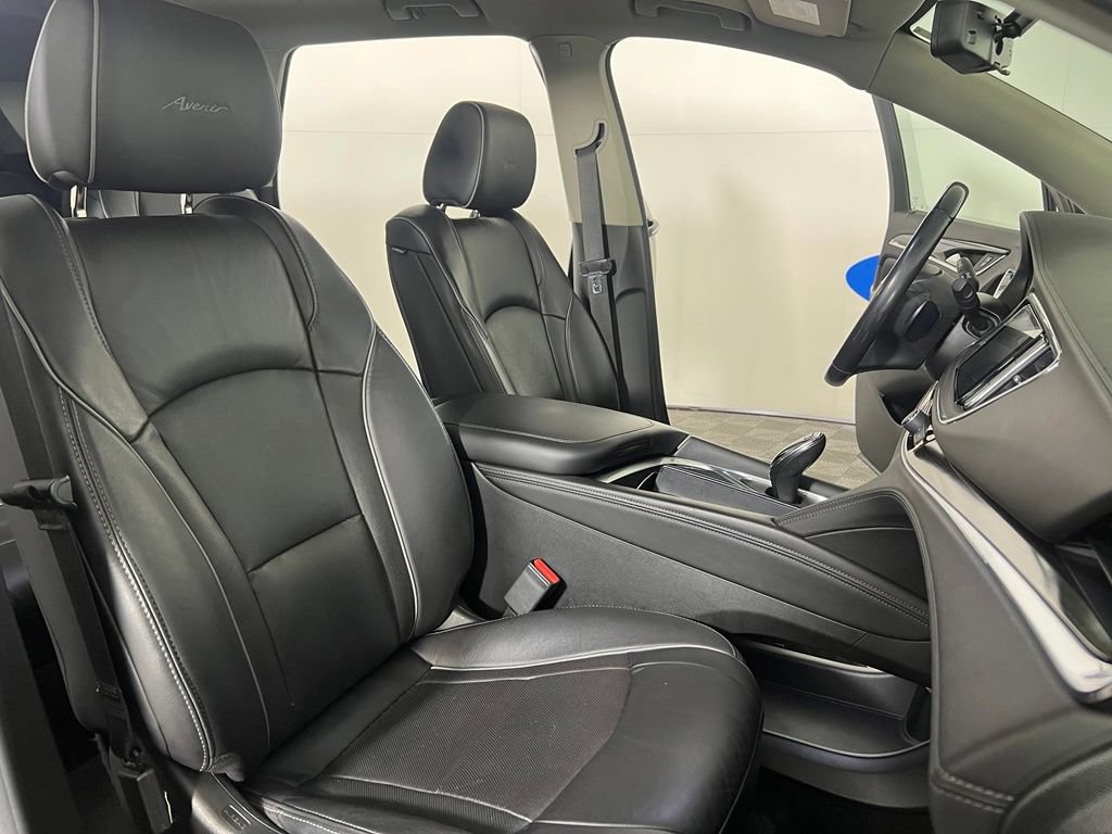 Used 2019 Ebony Twilight Buick Avenir image 12