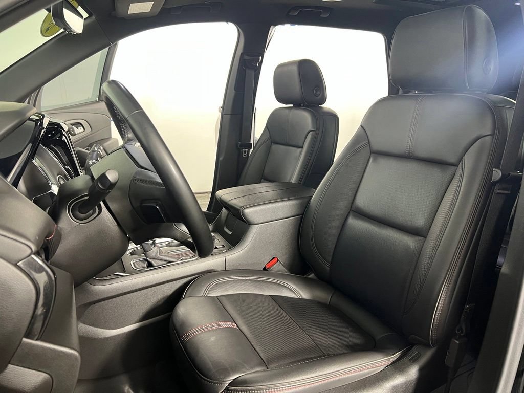 Used 2023 Mosaic Black Chevrolet RS image 23