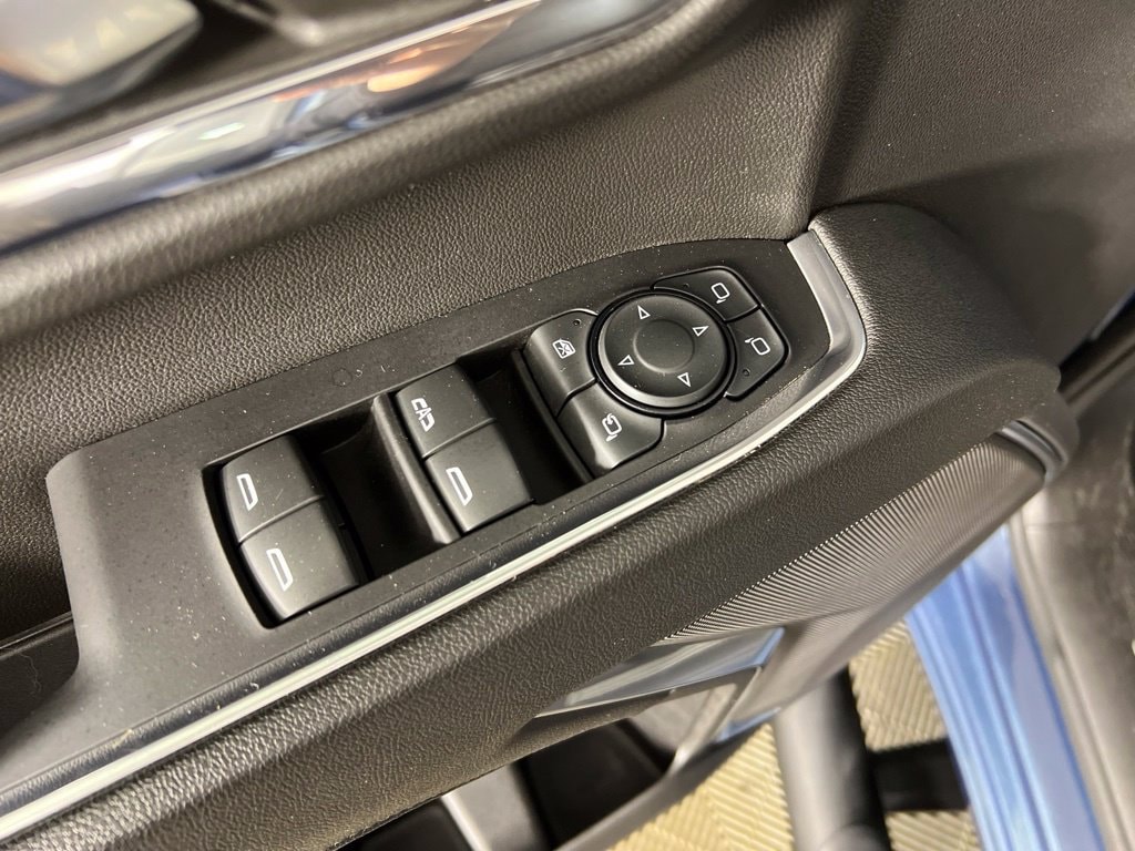 Used 2024 Lakeshore Blue Chevrolet LT image 18