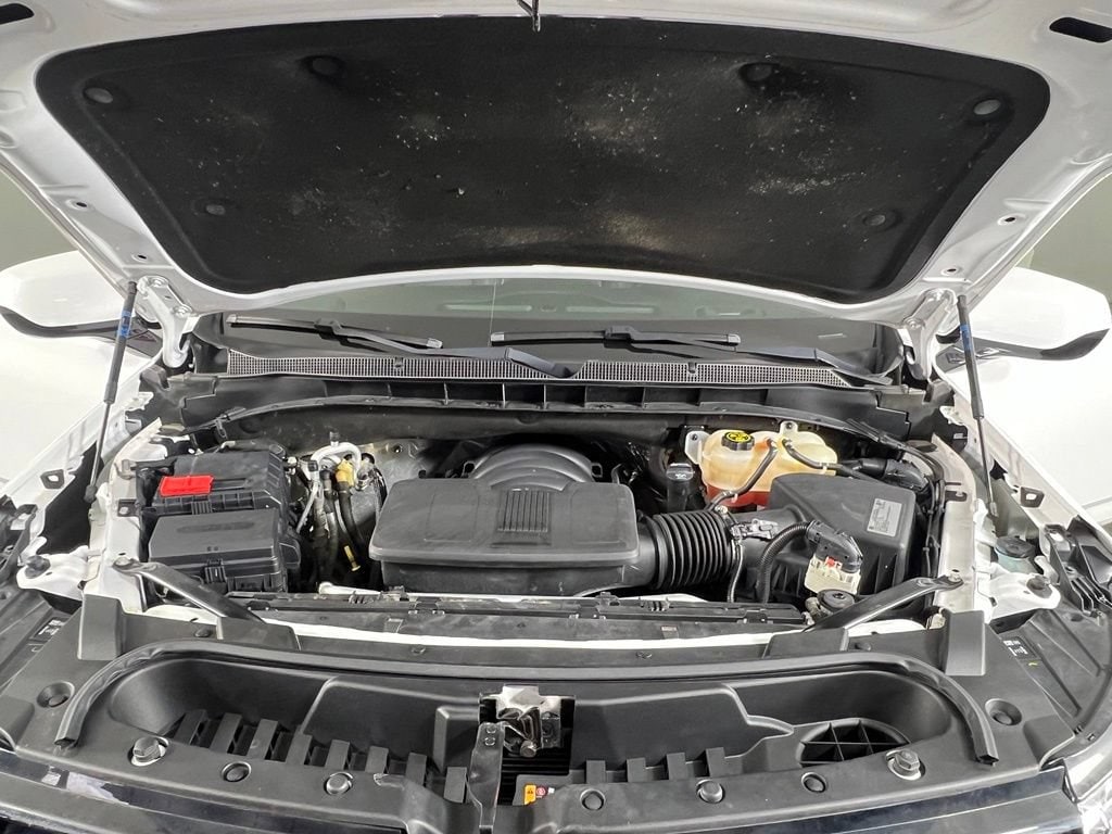 Used 2021 Summit White Chevrolet Z71 image 30