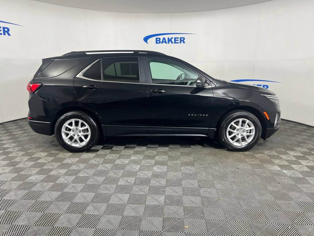Used 2024 Mosaic Black Metallic Chevrolet LT w/1LT image 7
