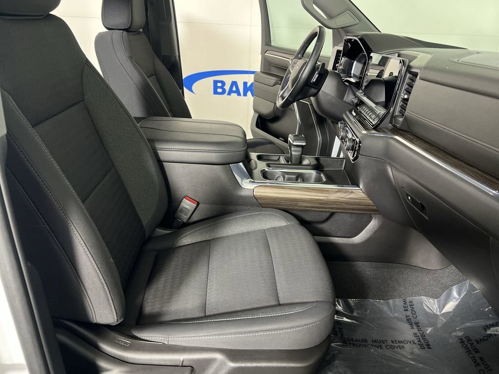 Used 2024 Summit White Chevrolet LT Trail Boss image 27