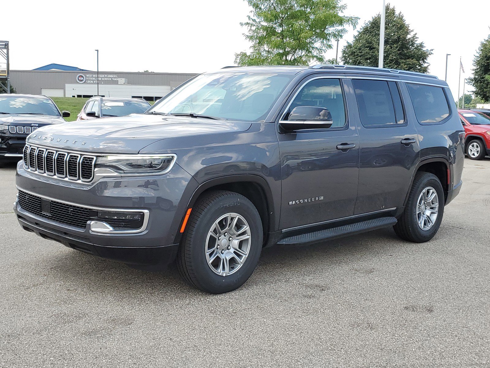 2024 Jeep Wagoneer Base photo 2