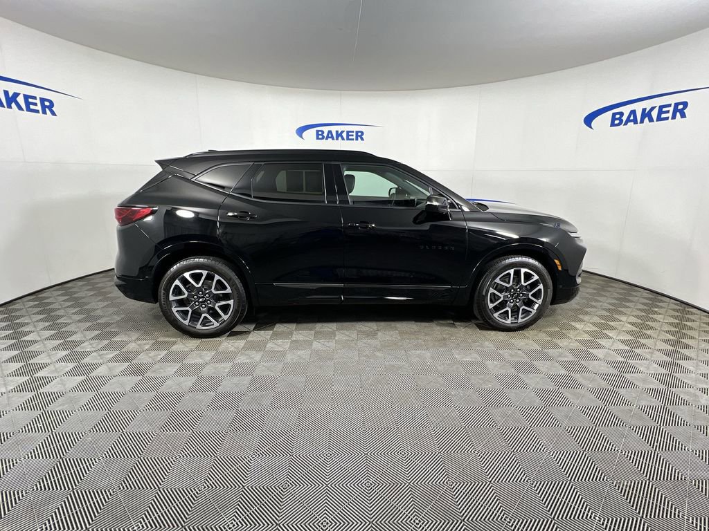 Used 2025 Black Chevrolet RS image 10