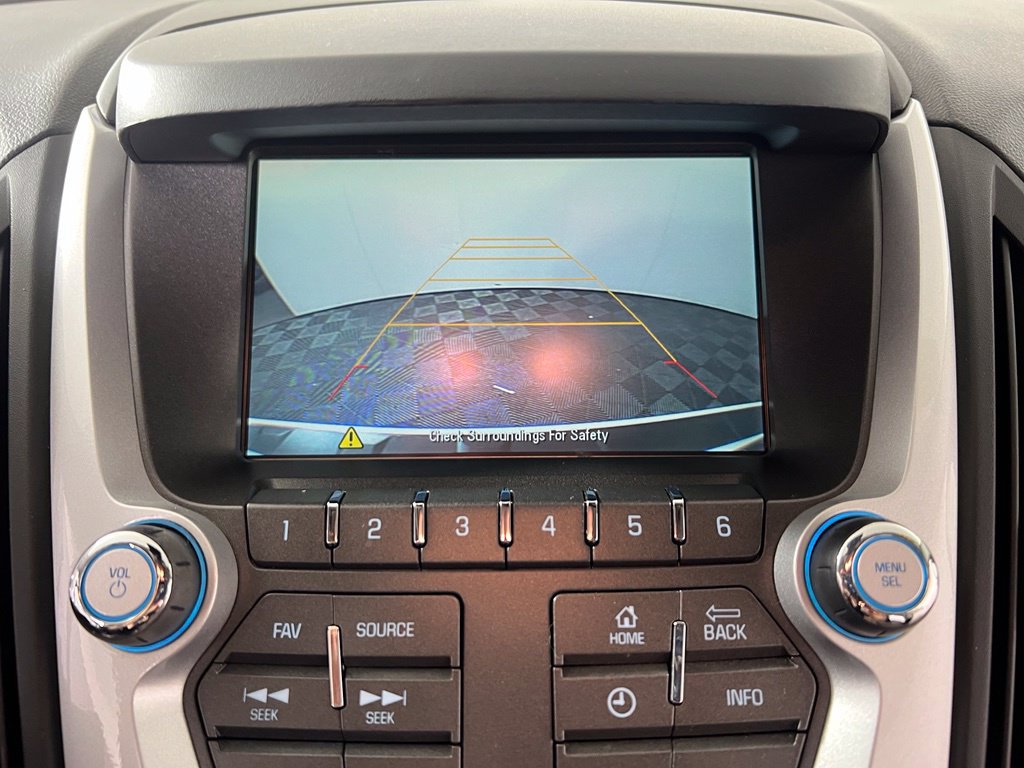 Used 2015 White Diamond Tricoat Chevrolet LT w/1LT image 24