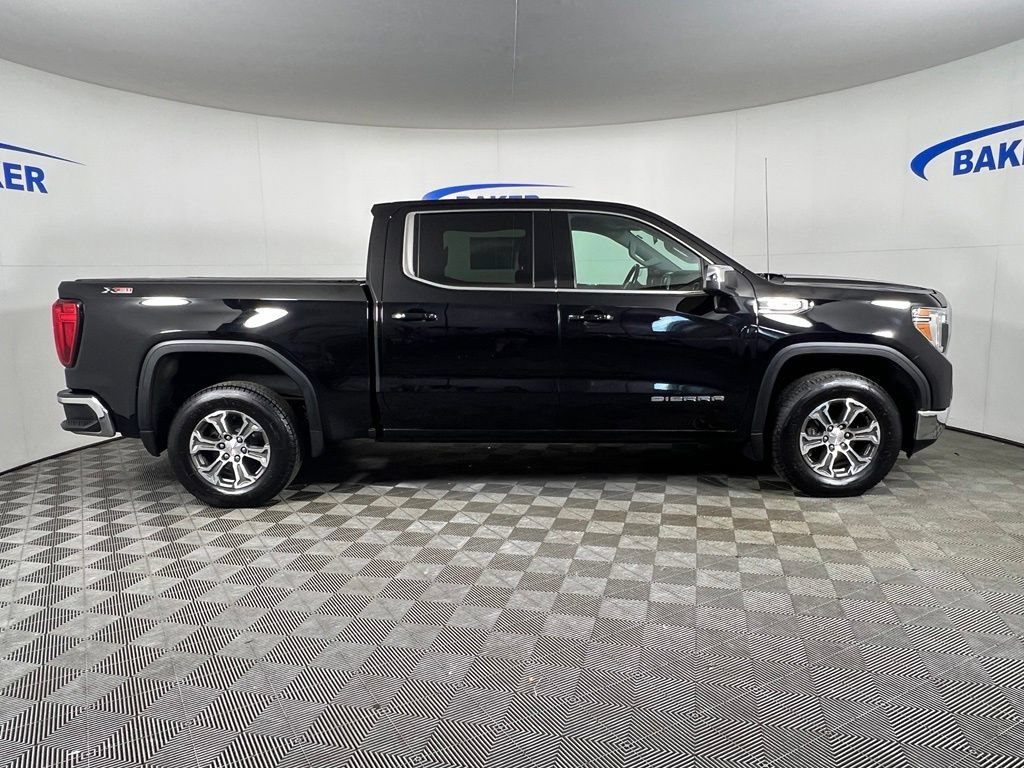 Used 2019 Onyx Black GMC SLE image 7
