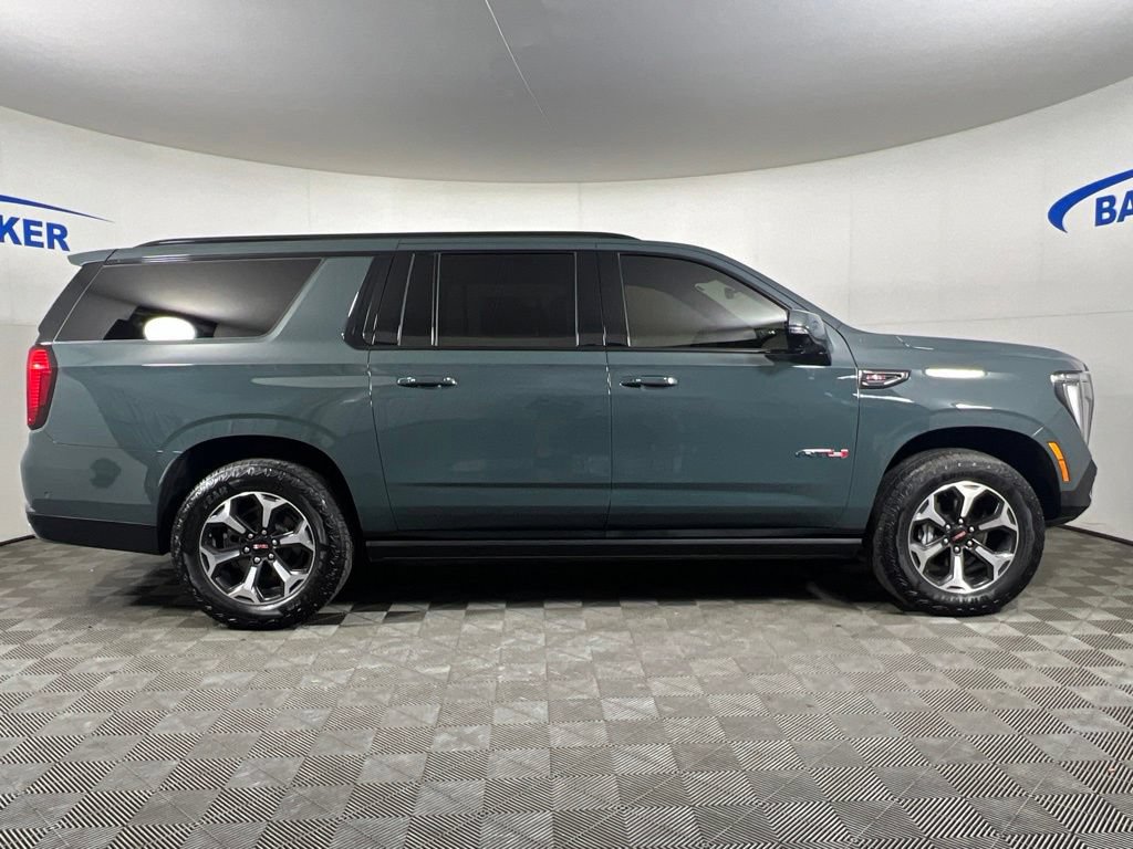 Used 2025 Midnight Pine GMC AT4 Ultimate image 7