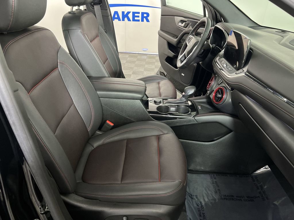 Used 2025 Black Chevrolet RS image 29