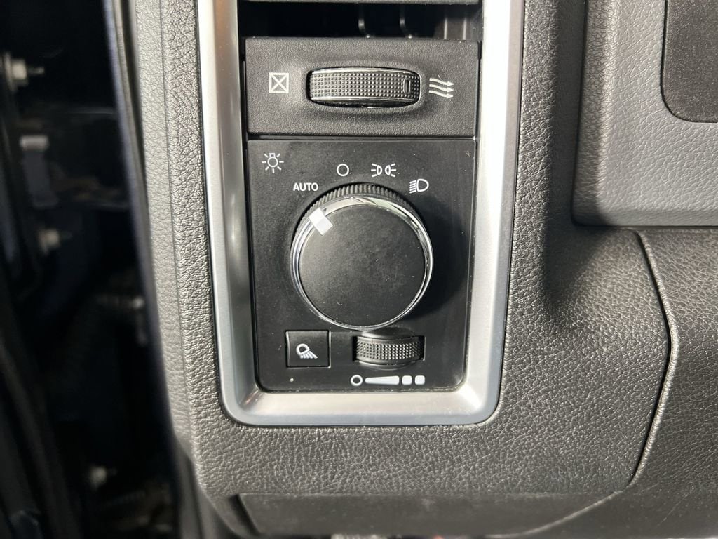 Used 2019 Maximum Steel Ram SLT image 17