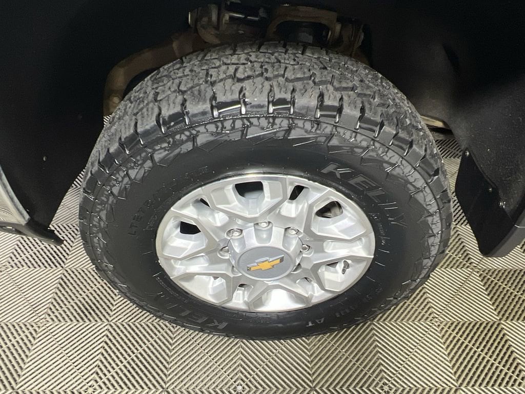 Used 2024 Black Chevrolet LTZ image 31