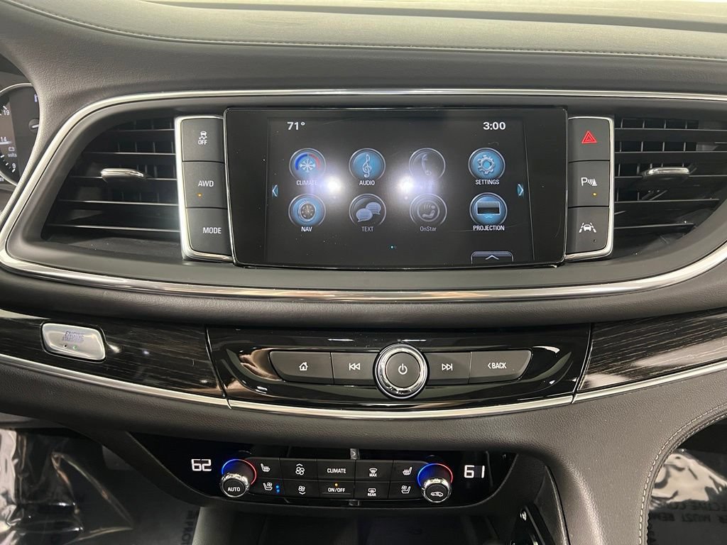 Used 2019 Ebony Twilight Buick Avenir image 28