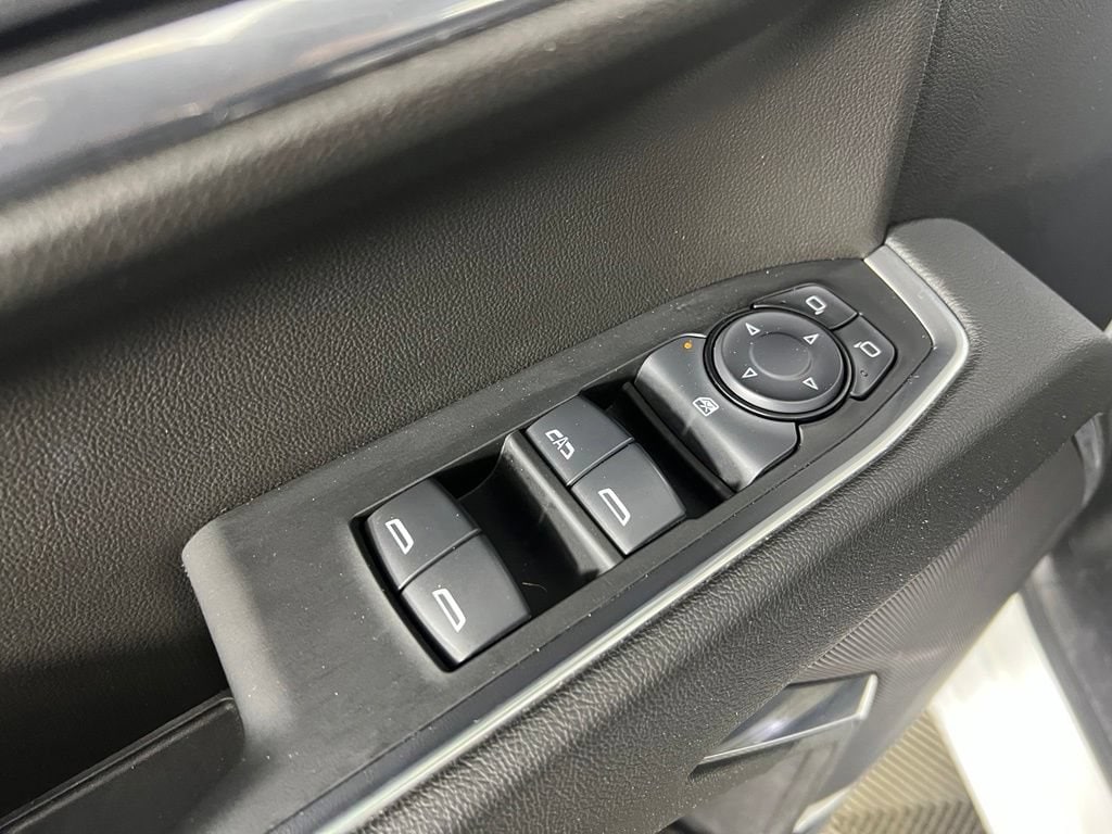 Used 2024 Summit White Chevrolet LT image 17