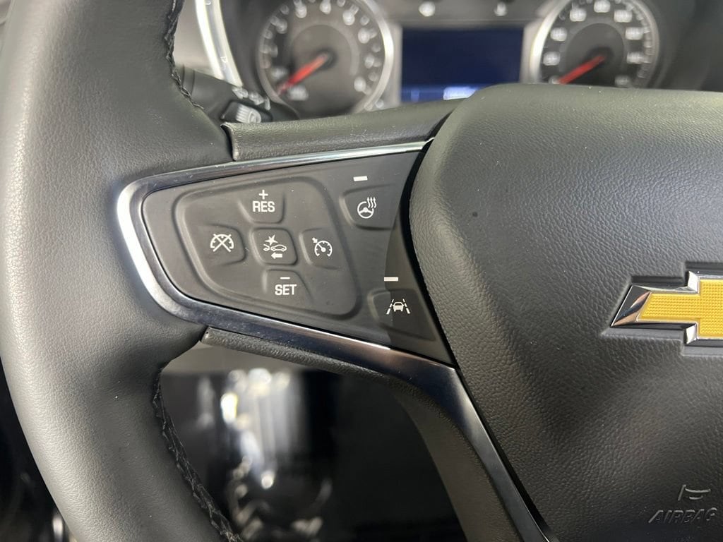 Used 2024 Mosaic Black Metallic Chevrolet LT w/1LT image 18