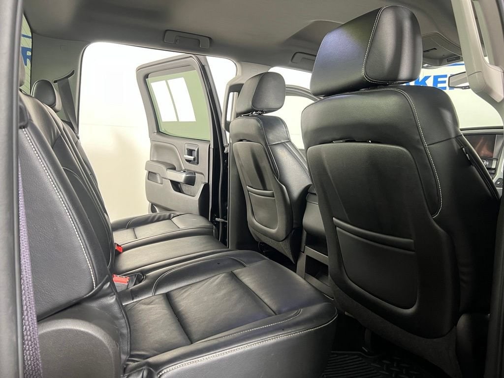 Used 2014 Black Chevrolet LT image 13