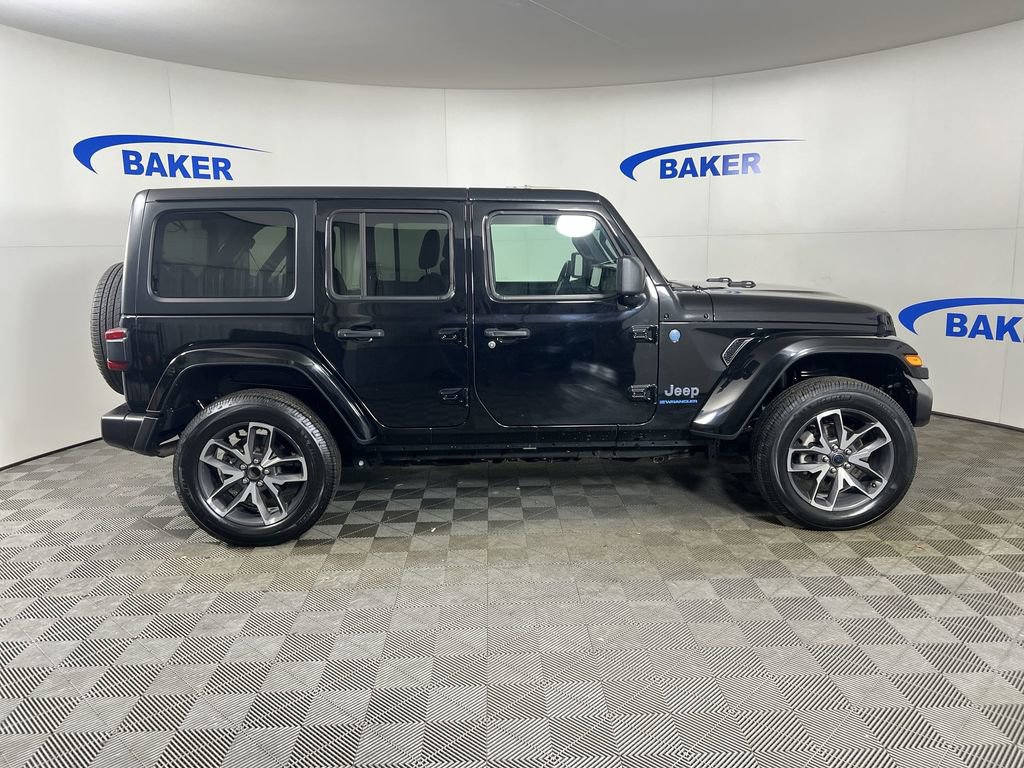 Used 2024 Black Jeep Sport image 10
