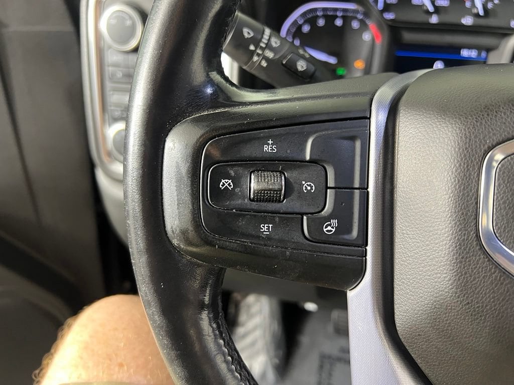 Used 2019 Onyx Black GMC SLE image 21