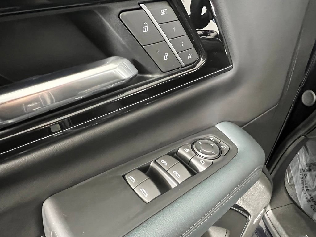 Used 2025 Titanium Rush GMC AT4 image 20
