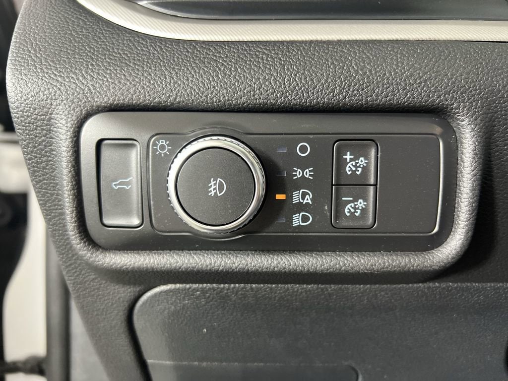 Used 2020 Oxford White Ford XLT image 19