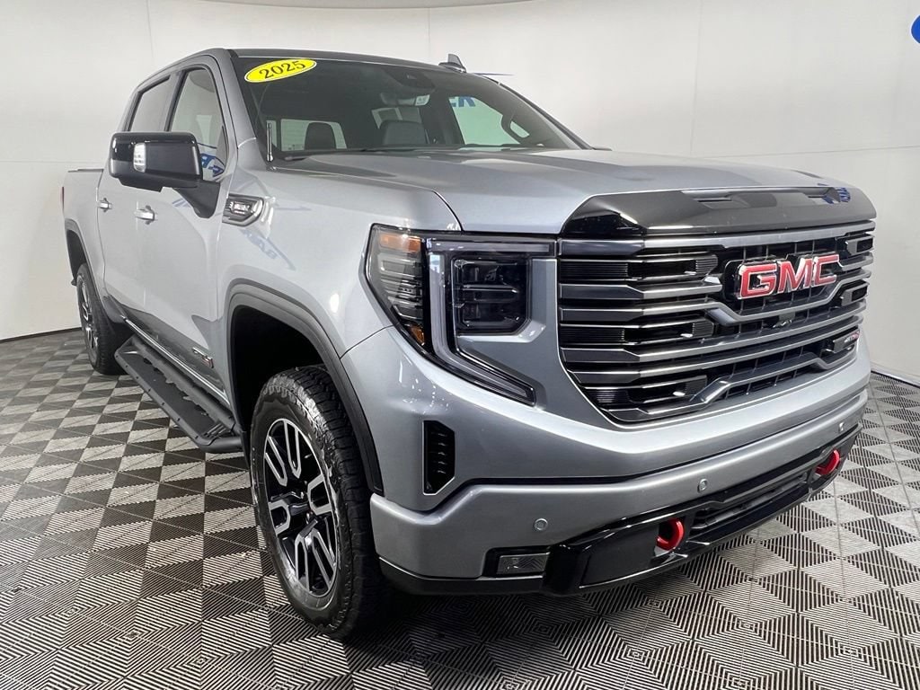 Used 2025 Sterling GMC AT4 image 8
