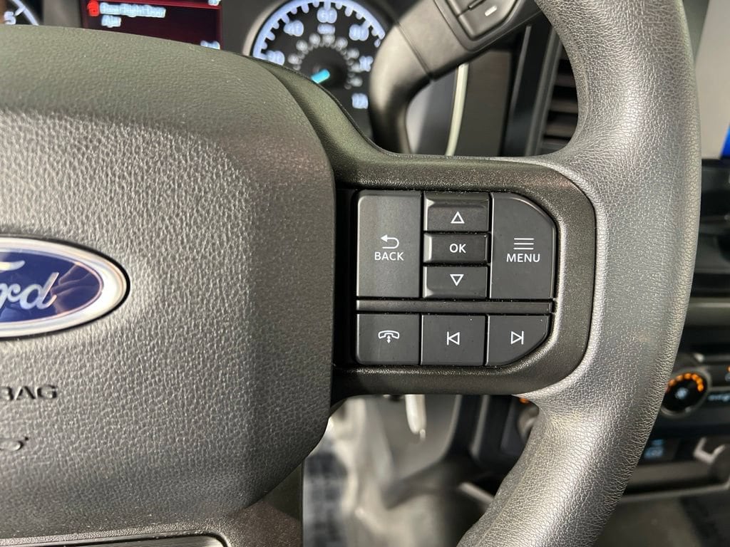 Used 2023 Oxford White Ford  image 21