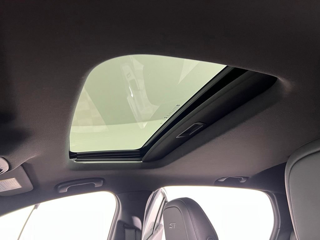 Used 2024 White Frost Tricoat Buick Sport Touring image 22