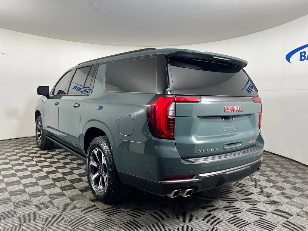 Used 2025 Midnight Pine GMC AT4 Ultimate image 3
