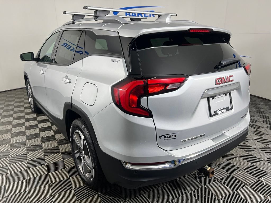Used 2018 Quicksilver GMC SLT image 3
