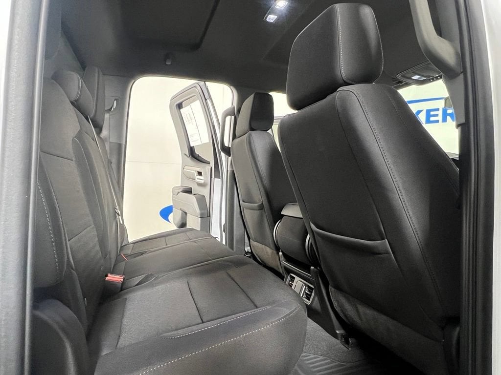 Used 2024 Summit White GMC Elevation w/3VL image 13