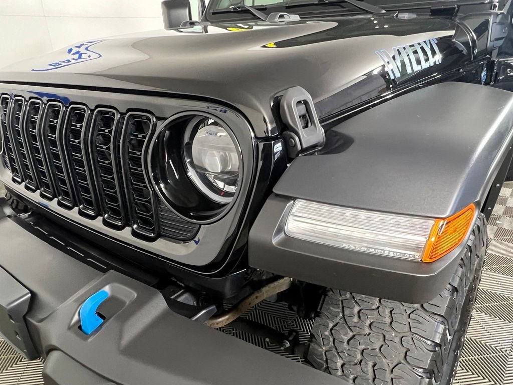 Used 2024 Black Clearcoat Jeep Sport image 28