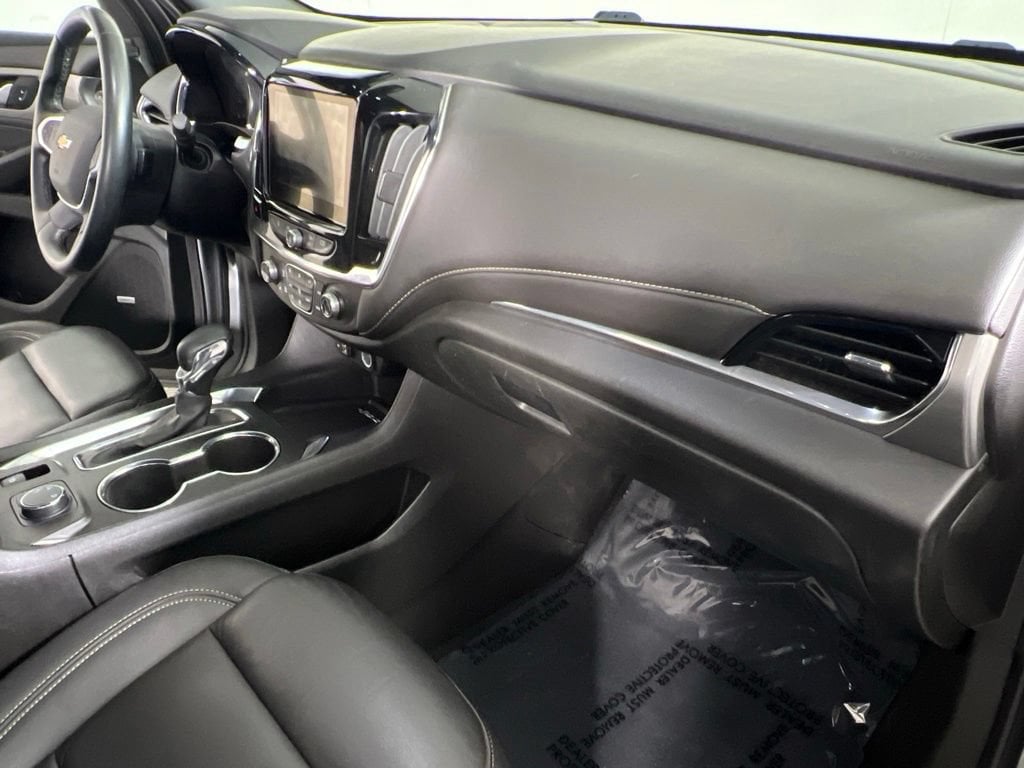 Used 2023 Sterling Gray Chevrolet LT Leather image 10