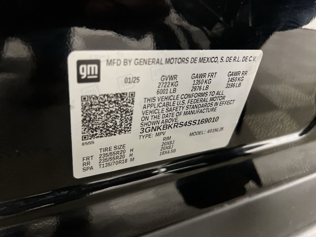 Used 2025 Black Chevrolet RS image 35