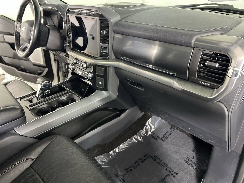 Used 2021 Star White Metallic Tri-Coat Ford  image 29