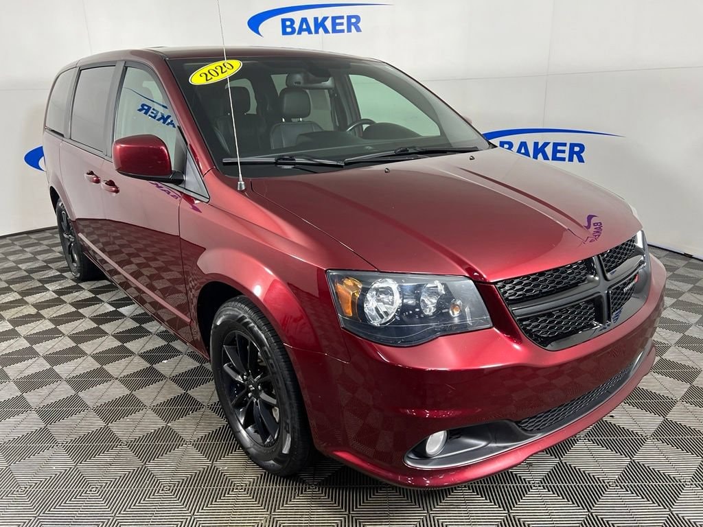 Used 2020 Octane Red Pearlcoat Dodge SXT image 8