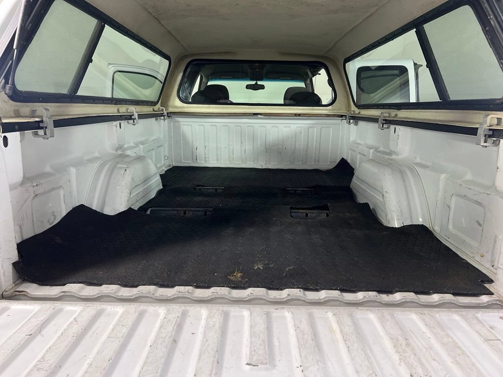 Used 2000 Summit White Chevrolet LT image 14