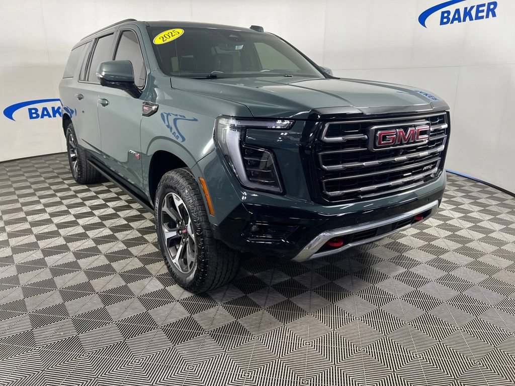 Used 2025 Midnight Pine GMC AT4 Ultimate image 8