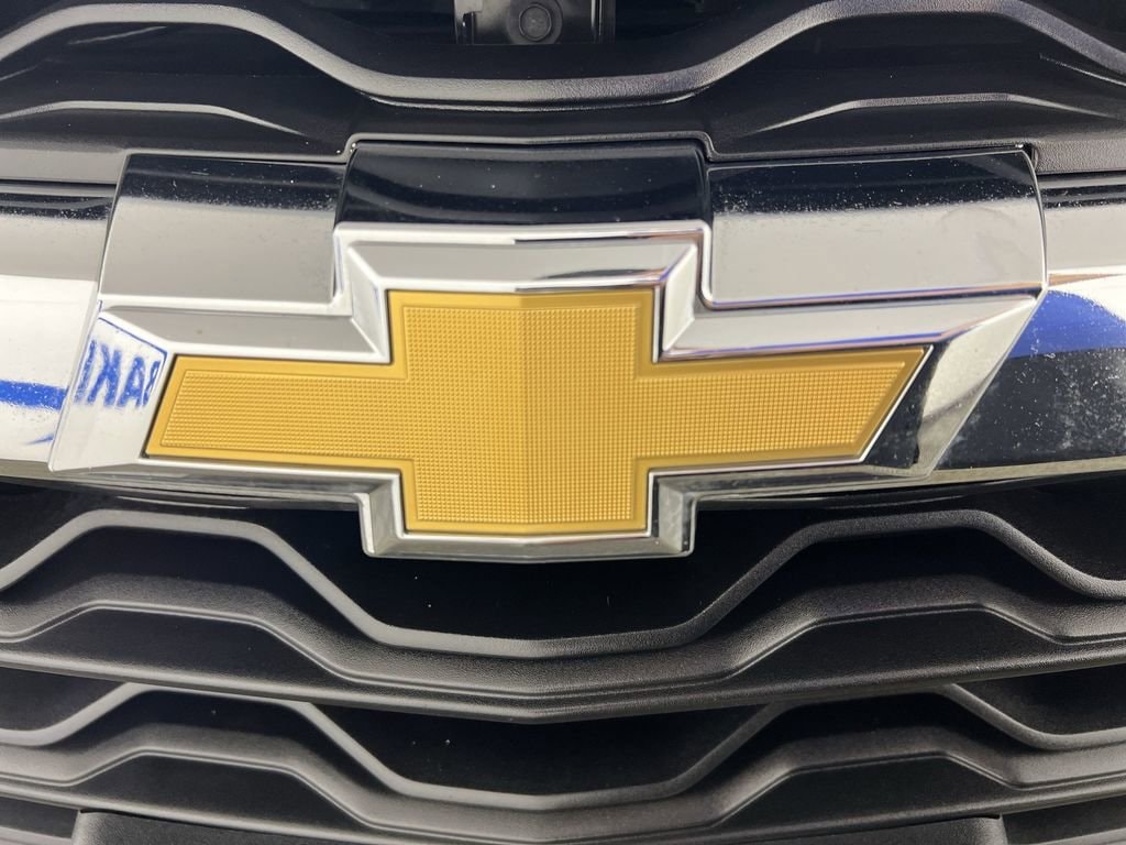 Used 2025 Sterling Gray Chevrolet LT w/2LT image 30