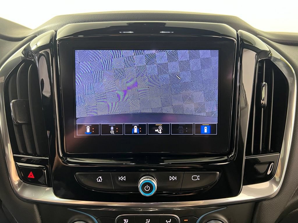 Used 2023 Mosaic Black Chevrolet RS image 33