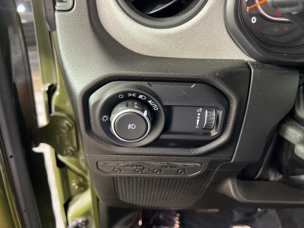 Used 2024 Sarge Green Clearcoat Jeep Sport image 27