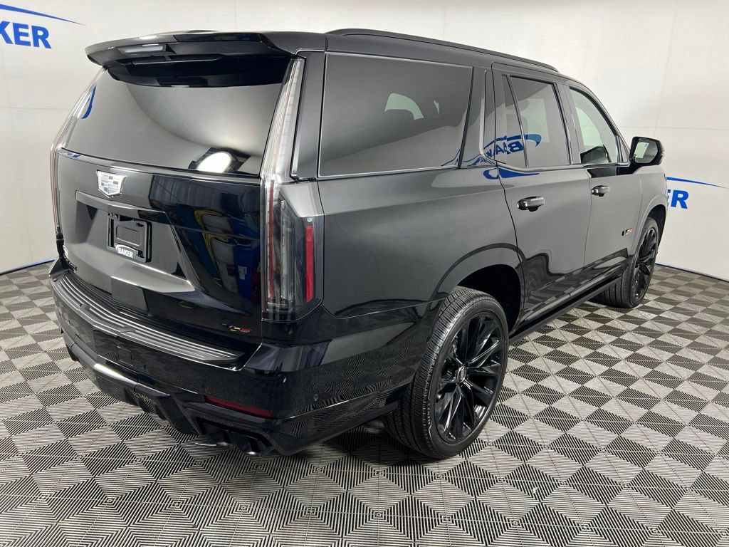 Used 2026 Black Raven CADILLAC V-Series image 6
