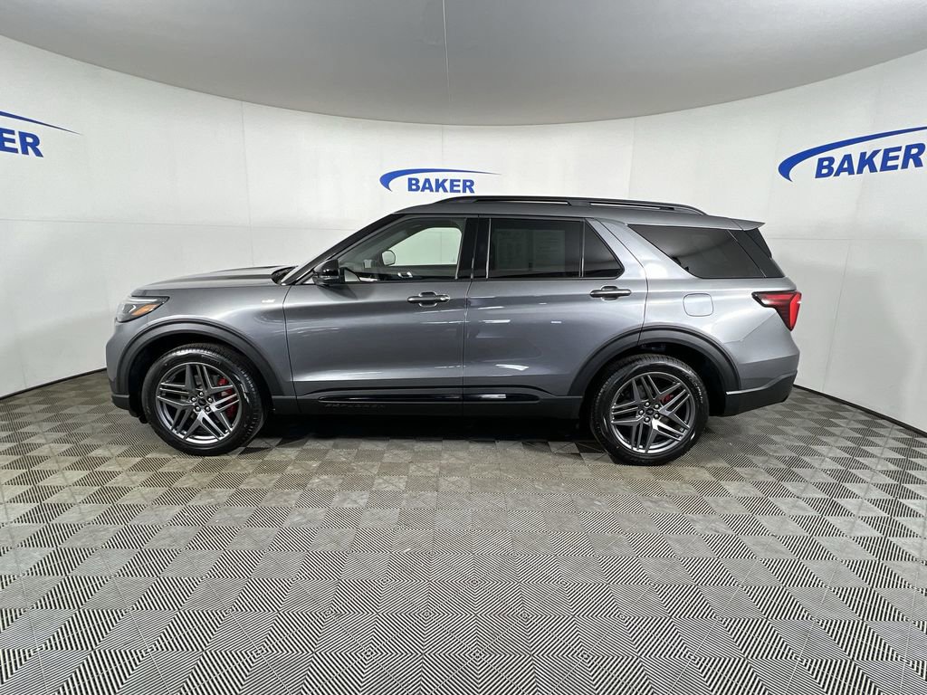 Used 2026 Gray Metallic Ford ST-Line image 6