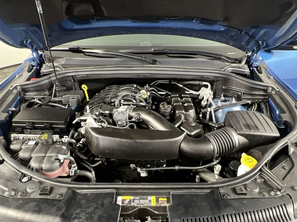 Used 2025 Frostbite Pearlcoat Dodge GT image 32