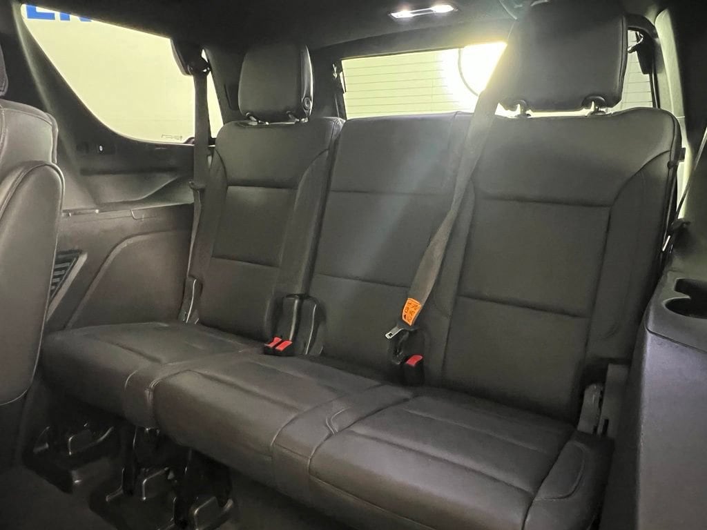 Used 2021 Summit White Chevrolet Z71 image 24